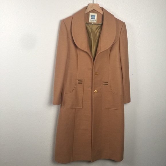 Vintage Jackets & Blazers - VINTAGE WOOL STRUCTURED CAMEL PEA COAT STUNNING